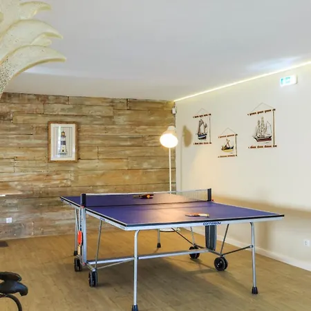 بيت للعطل Spacious House With Sea View In Quelfes, Shared Pool Quelfes