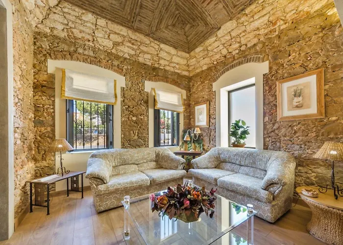 Spacious House With Sea View In Quelfes, Shared Pool 別荘 Quelfes