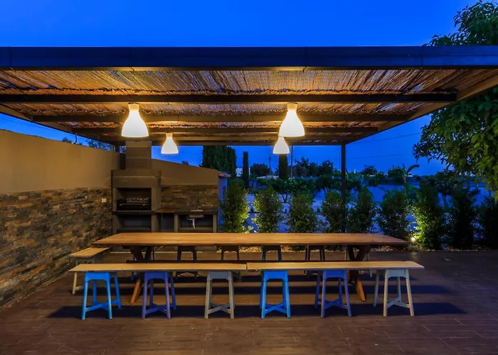 Spacious House With Sea View In Quelfes, Shared Pool 別荘 Quelfes