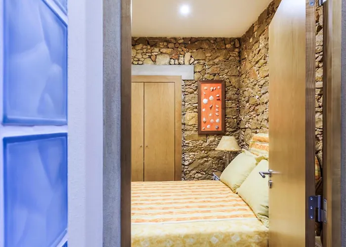 Spacious House With Sea View In Quelfes, Shared Pool 別荘 Quelfes