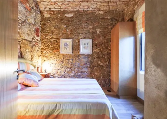 別荘 Spacious House With Sea View In Quelfes, Shared Pool Quelfes