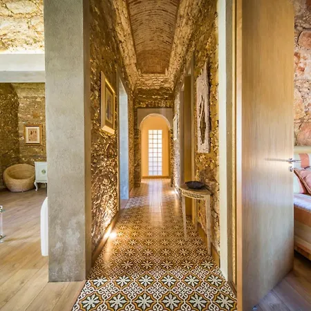 Spacious House With Sea View In Quelfes, Shared Pool بيت للعطل *